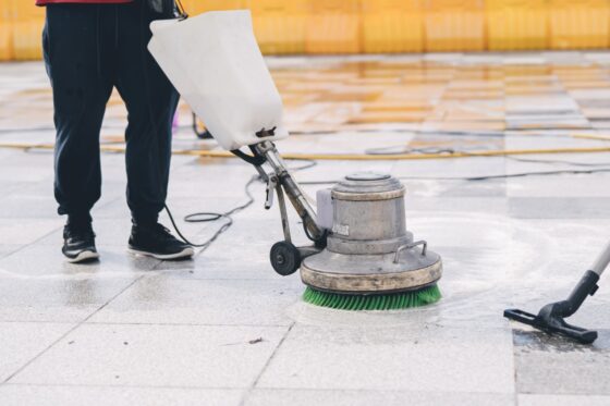 Masterclean-高速洗地機清洗磚面、地面 Masterclean-高速洗地機清洗磚面、地面