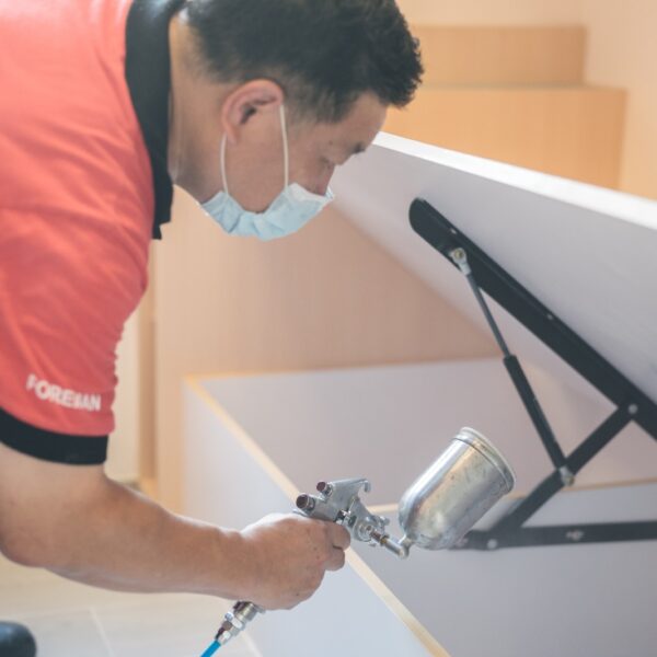 Masterclean-除甲醛-JP – 使用專業的納米噴槍,均勻地把ECO無光觸媒噴塗 Masterclean-除甲醛-JP – 使用專業的納米噴槍,均勻地把ECO無光觸媒噴塗