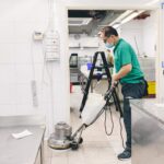 Masterclean-食物生產工場清潔 高速洗地機清潔瓷磚地板