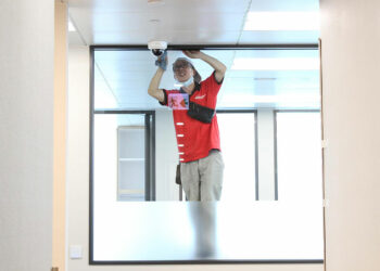 Masterclean-renovation-cleaning-10 Masterclean-裝修後清潔 辦公室清潔 邊縫清潔