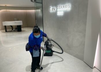 Masterclean-renovation-cleaning-3 Masterclean-裝修後清潔 辦公室清潔 大堂吸塵