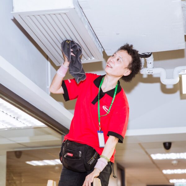 Masterclean-辦公室清潔/辦公室助理-辦公室冷氣出風口除塵消毒清潔 有效殺菌 保障辦公室員工健康 Masterclean-辦公室清潔/辦公室助理-辦公室冷氣出風口除塵消毒清潔 有效殺菌 保障辦公室員工健康