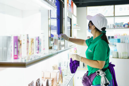 店舖清潔 貨櫃面經常被人掂 要好好清潔消毒呀 | Masterclean