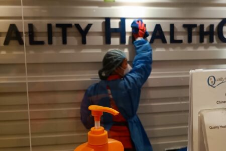 招牌燈箱清潔服務| Masterclean