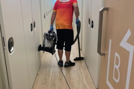 辦公司木地板清潔| Masterclean